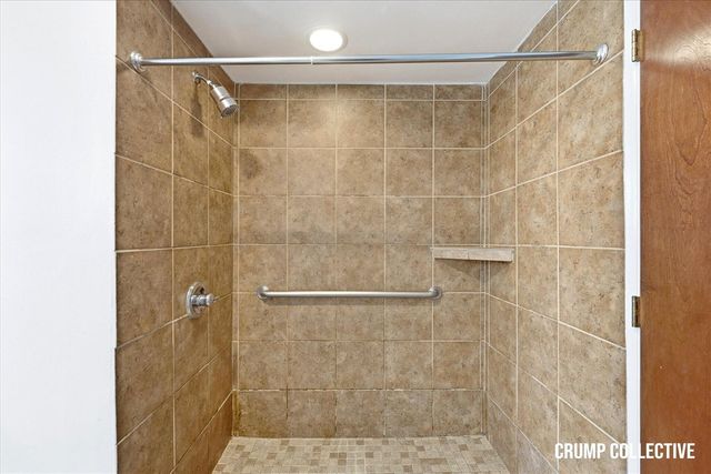1910 Covington Drive, Grand Rapids, MI 49506