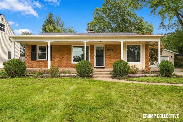 1910 Covington Drive, Grand Rapids, MI 49506