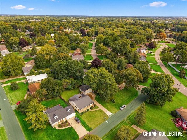 1910 Covington Drive, Grand Rapids, MI 49506