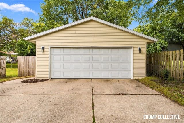 1910 Covington Drive, Grand Rapids, MI 49506