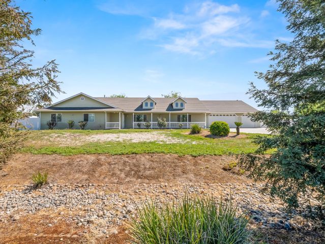 16389 Monreal Road, Madera, CA 93636
