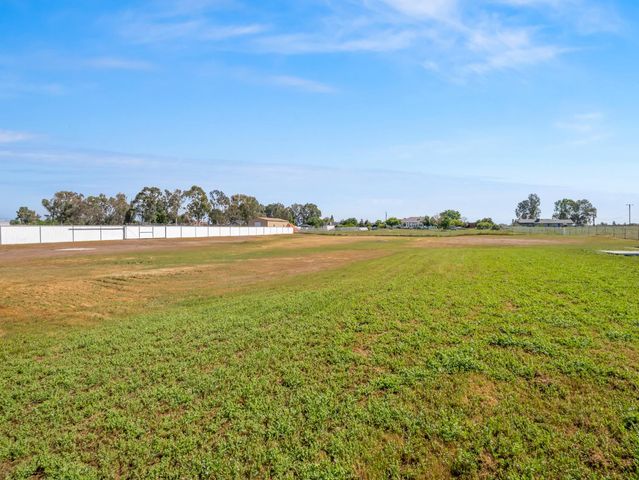 16389 Monreal Road, Madera, CA 93636