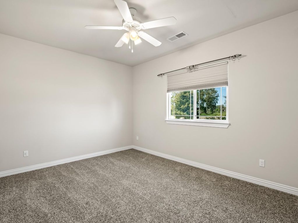 Image 26 of property listing at 16389 Monreal Road, Madera, CA 93636