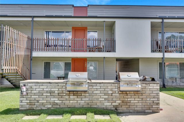 2200 Dickson DR 217, Austin, TX 78704