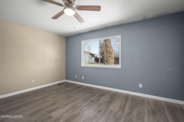 6355 E Chinook Court, Sun Valley, NV 89433