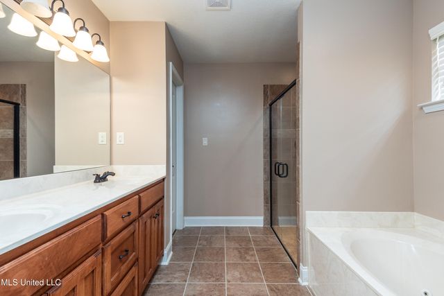 5891 Foxdale Loop, Southaven, MS 38672