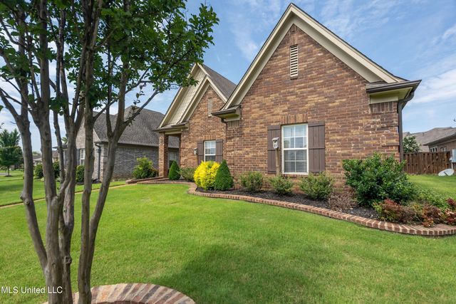 5891 Foxdale Loop, Southaven, MS 38672