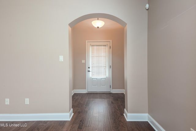 5891 Foxdale Loop, Southaven, MS 38672