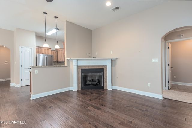 5891 Foxdale Loop, Southaven, MS 38672