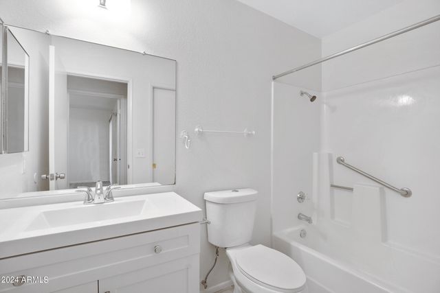 20235 N 3rd Drive 8, Phoenix, AZ 85027