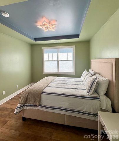 526 Cardwell Lane, Fletcher, NC 28732