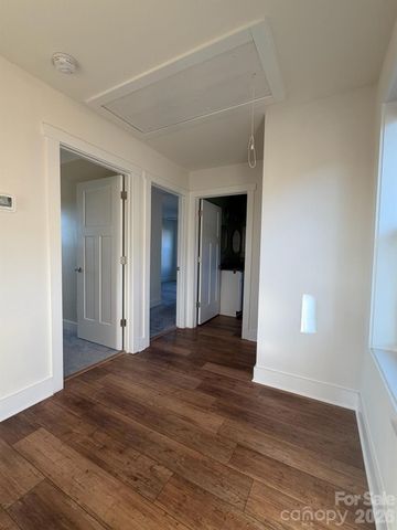 526 Cardwell Lane, Fletcher, NC 28732