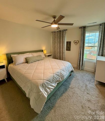 526 Cardwell Lane, Fletcher, NC 28732