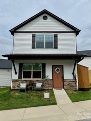 526 Cardwell Lane, Fletcher, NC 28732