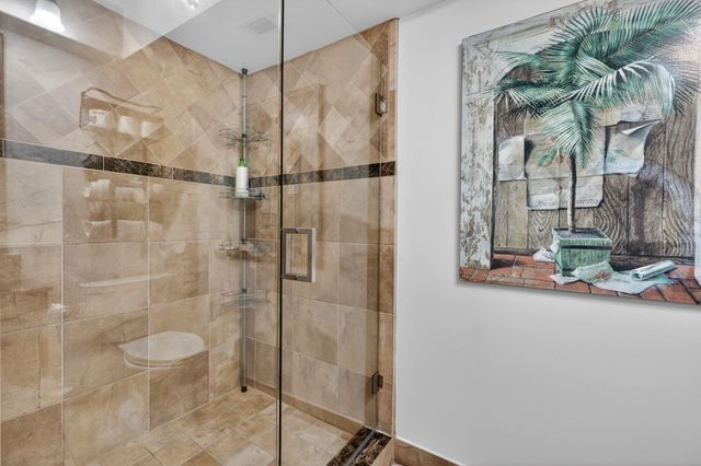 368 Brackenwood Circle, Palm Beach Gardens, FL 33418