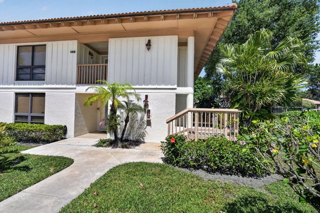 368 Brackenwood Circle, Palm Beach Gardens, FL 33418
