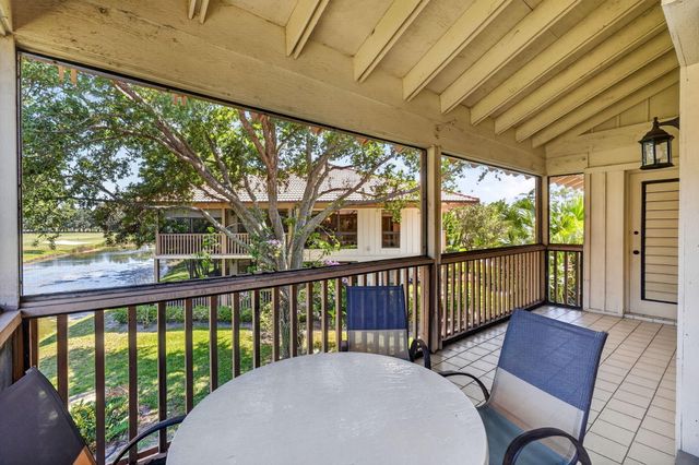 368 Brackenwood Circle, Palm Beach Gardens, FL 33418