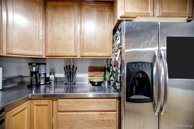 6533 E Jefferson Avenue 417, Detroit, MI 48207