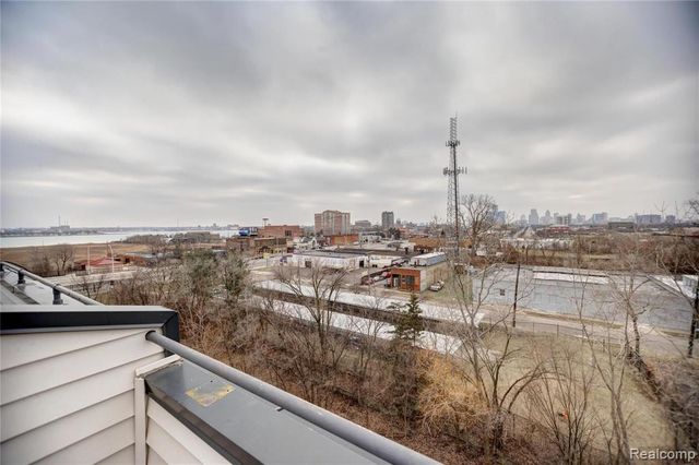 6533 E Jefferson Avenue 417, Detroit, MI 48207