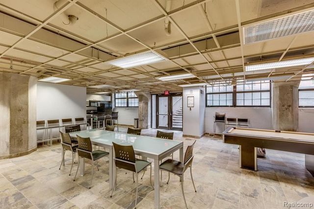 6533 E Jefferson Avenue 417, Detroit, MI 48207