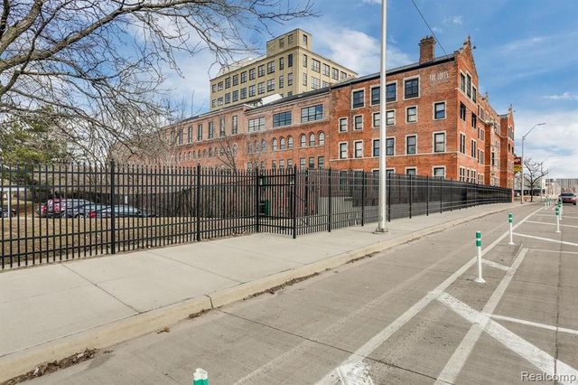 6533 E Jefferson Avenue 417, Detroit, MI 48207