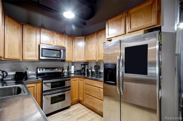 6533 E Jefferson Avenue 417, Detroit, MI 48207