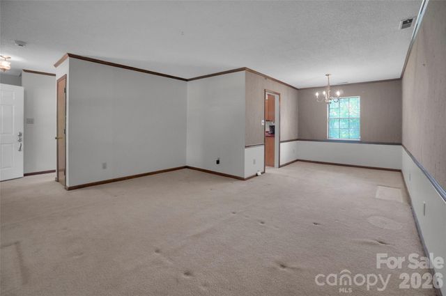 900 Highland Mist Lane, Charlotte, NC 28215