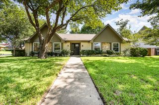432 Pleasant Valley Lane, Richardson, TX 75080