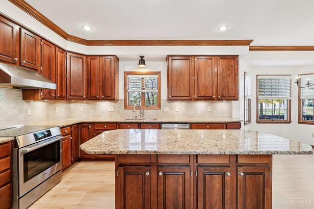 6684 Powner Farm Drive, Green Twp, OH 45248