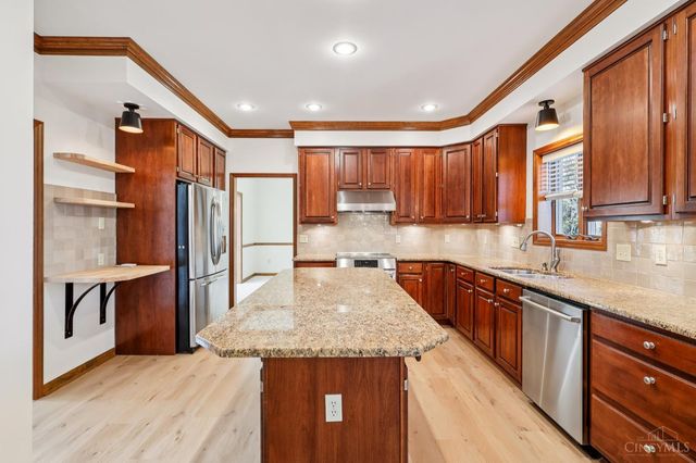 6684 Powner Farm Drive, Green Twp, OH 45248