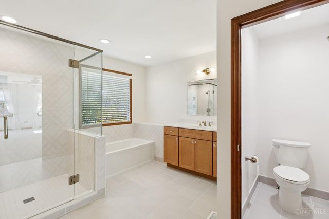 6684 Powner Farm Drive, Green Twp, OH 45248