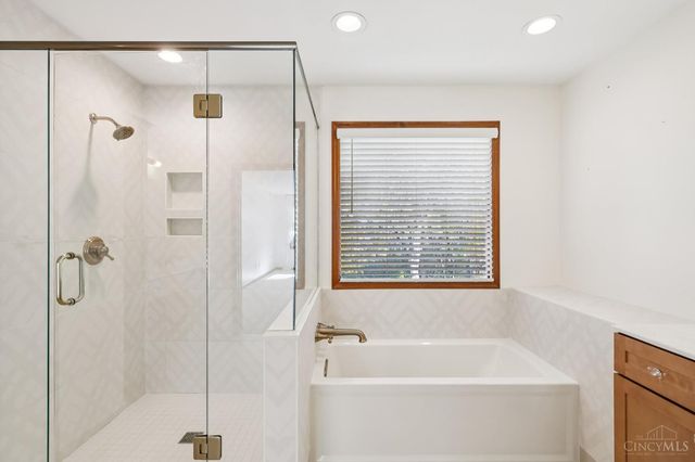 6684 Powner Farm Drive, Green Twp, OH 45248