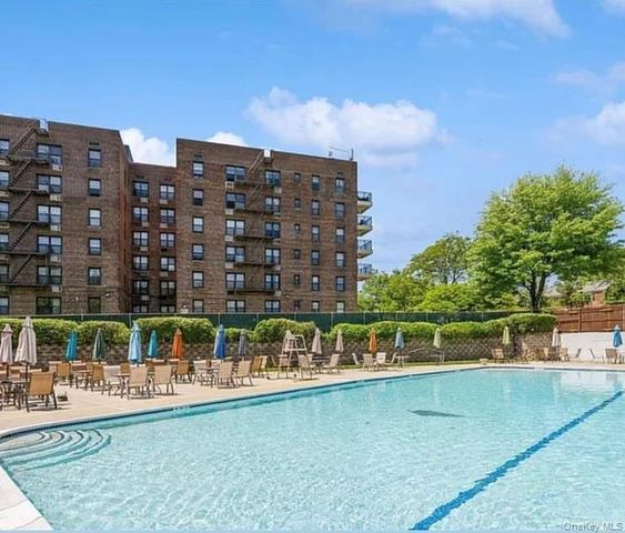 226-26 Union Turnpike 6H, Oakland Gardens, NY 11364