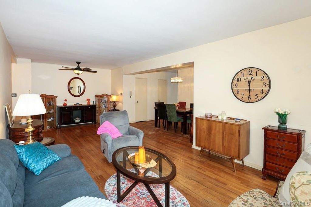 226-26 Union Turnpike 6H, Oakland Gardens, NY 11364 — photo 4