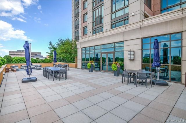 175 Huguenot Street 1804, New Rochelle, NY 10801