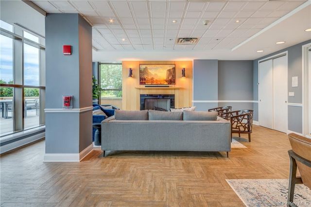 175 Huguenot Street 1804, New Rochelle, NY 10801