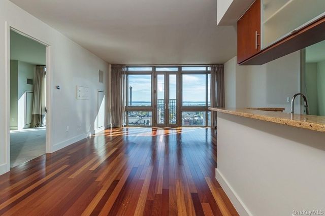 175 Huguenot Street 1804, New Rochelle, NY 10801