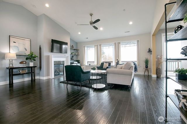 140 Nordstrom Lane, Kelso, WA 98626