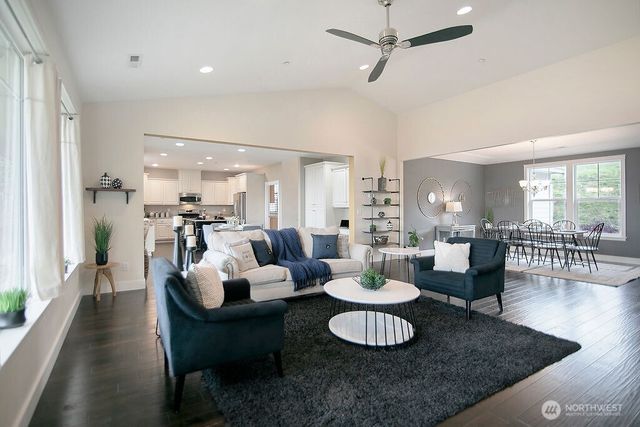 140 Nordstrom Lane, Kelso, WA 98626