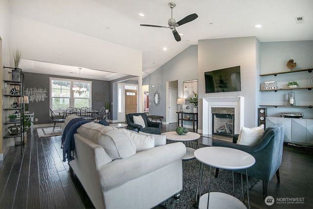 140 Nordstrom Lane, Kelso, WA 98626