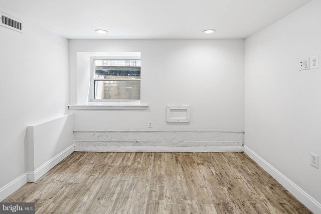 2144 N 8TH ST, Philadelphia, PA 19122