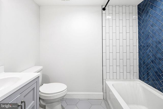 2144 N 8TH ST, Philadelphia, PA 19122