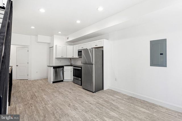 2144 N 8TH ST, Philadelphia, PA 19122