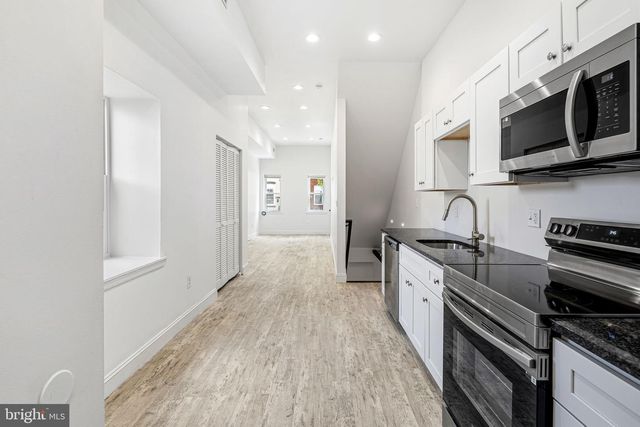 2144 N 8TH ST, Philadelphia, PA 19122