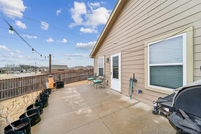 4007 W 103rd Place S, Jenks, OK 74037