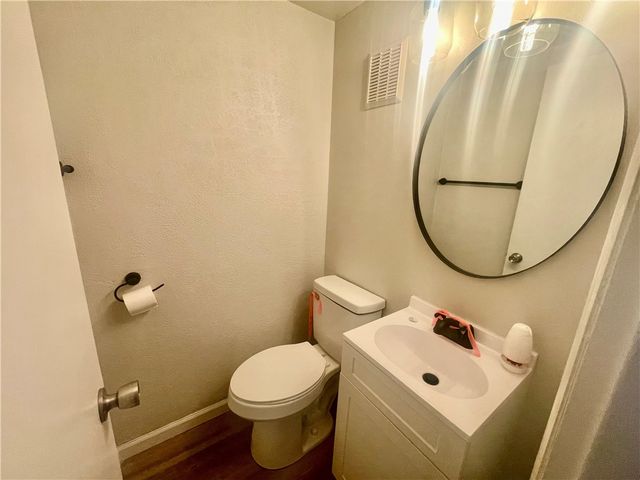 446 Crosby Dr, Canonsburg, PA 15317