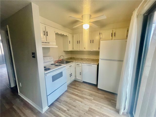 446 Crosby Dr, Canonsburg, PA 15317