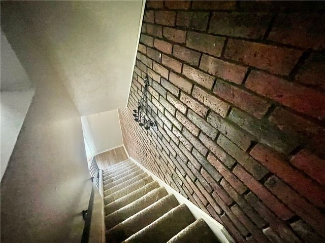 446 Crosby Dr, Canonsburg, PA 15317