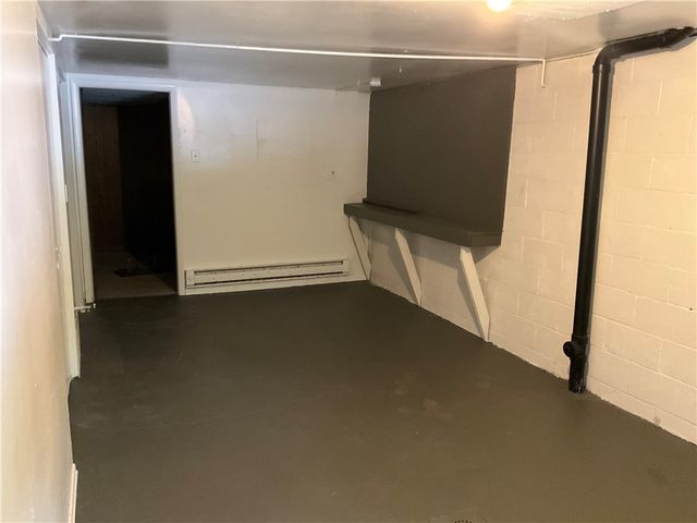 446 Crosby Dr, Canonsburg, PA 15317