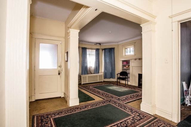6646 S Minerva Avenue, Chicago, IL 60637